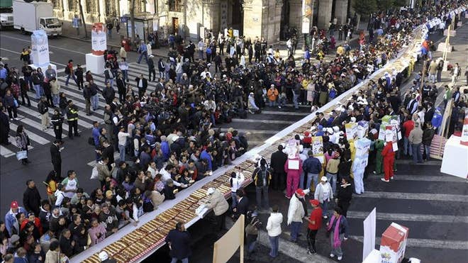 10-ton cake.jpg